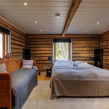 Private Beach, Hot Tub And Oceanfront Villa Oulu